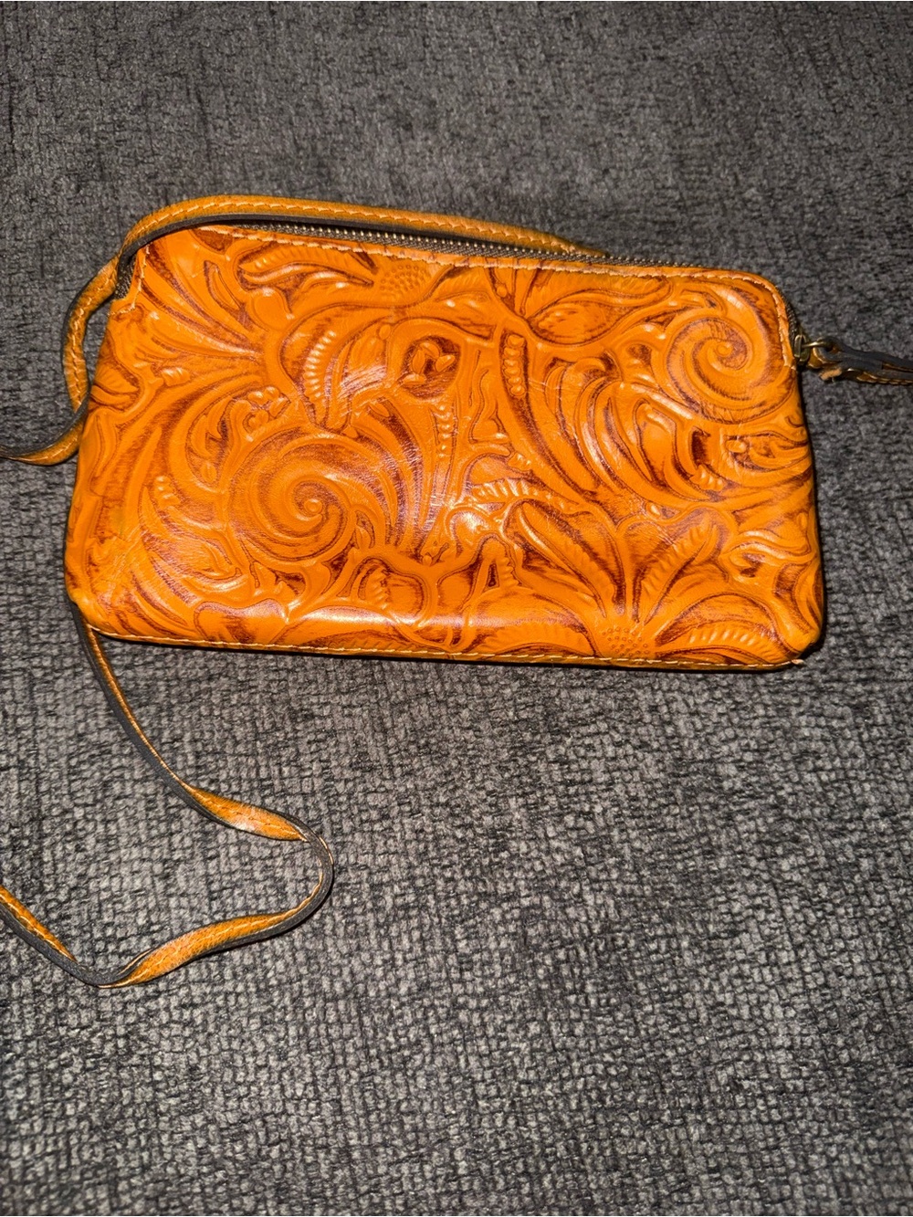 Patricia Nash Apricale Gold Tooled Leather Crossbody Wristlet Bag - Picture 4 of 10
